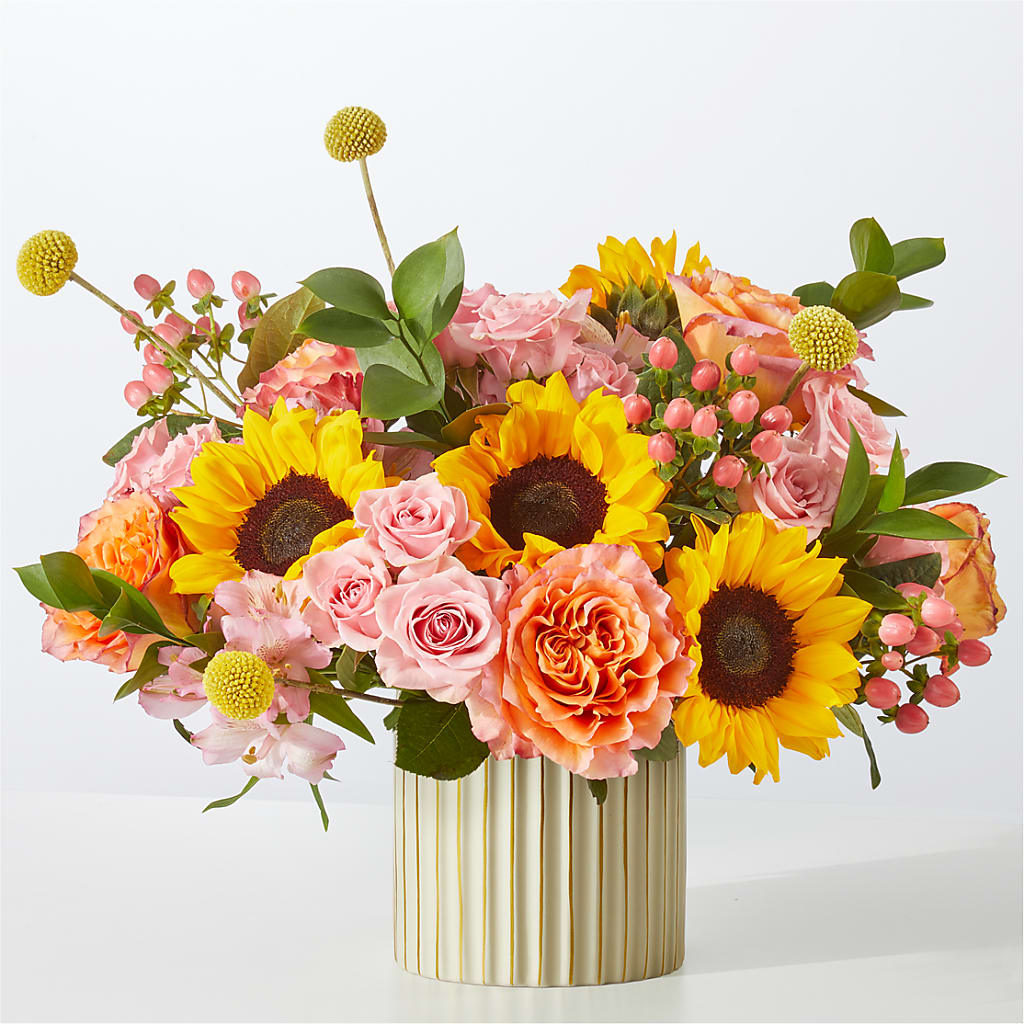 Sun's Out Bouquet – NITA'S FLOWERS & GIFTS, Marlow OK