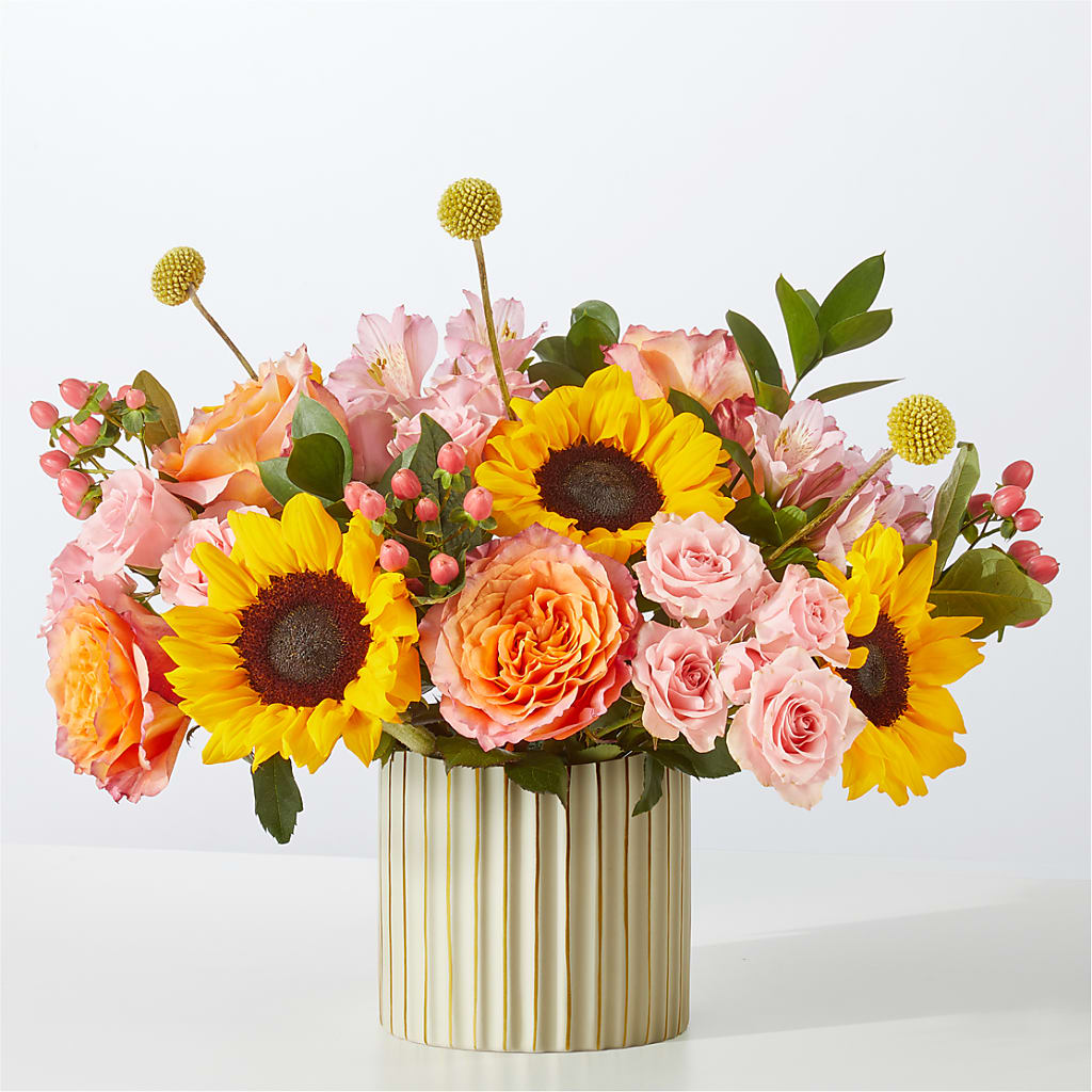 Sun's Out Bouquet – NITA'S FLOWERS & GIFTS, Marlow OK
