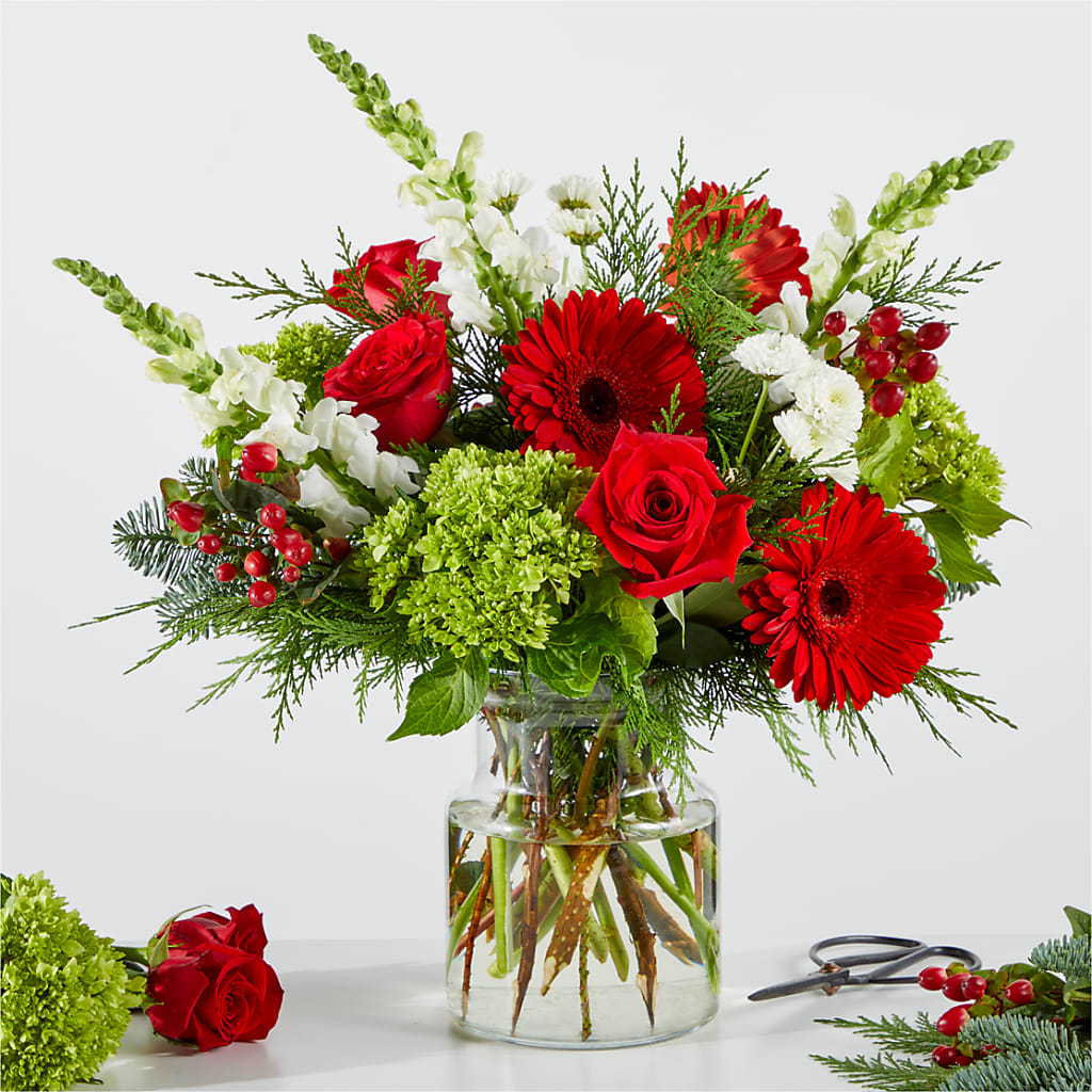 Merry Moment Bouquet – A Florist Original – NITA'S FLOWERS & GIFTS, Marlow OK