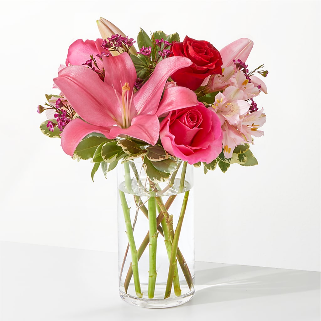 Lucky in Love Bouquet – NITA'S FLOWERS & GIFTS, Marlow OK