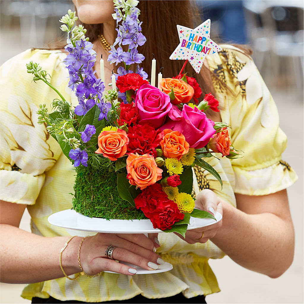Best Year Yet Floral Cake – NITA'S FLOWERS & GIFTS, Marlow OK