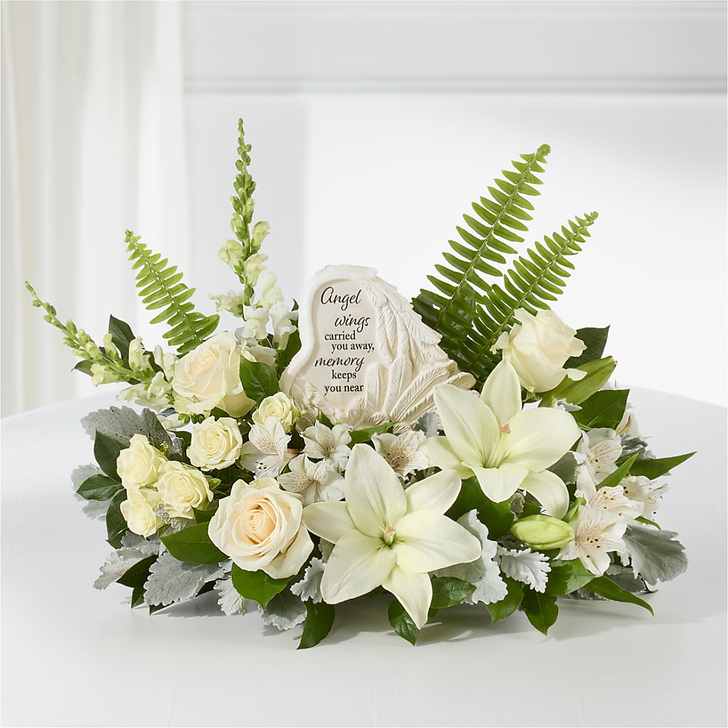 Holding You Close Arrangement – NITA'S FLOWERS & GIFTS, Marlow OK