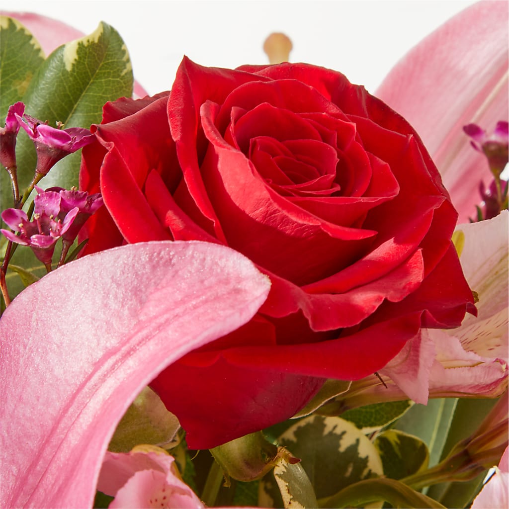 Lucky in Love Bouquet – NITA'S FLOWERS & GIFTS, Marlow OK