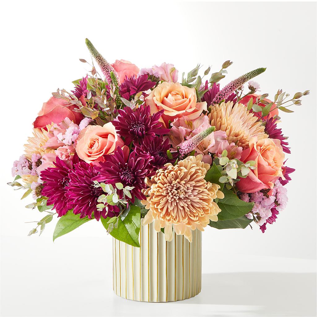 Berry Cobbler Bouquet with Ivory Vase – NITA'S FLOWERS & GIFTS, Marlow OK