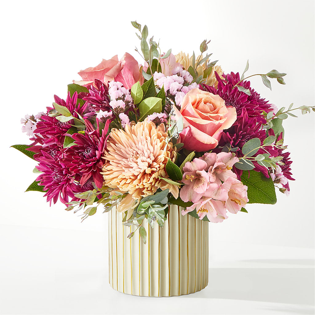 Berry Cobbler Bouquet with Ivory Vase – NITA'S FLOWERS & GIFTS, Marlow OK