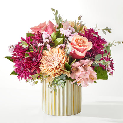 Berry Cobbler Bouquet with Ivory Vase – NITA'S FLOWERS & GIFTS, Marlow OK