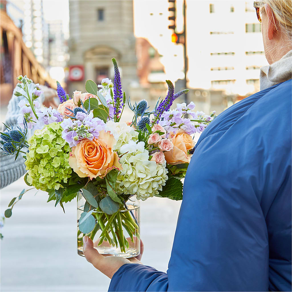 Porch Swing Bouquet – NITA'S FLOWERS & GIFTS, Marlow OK