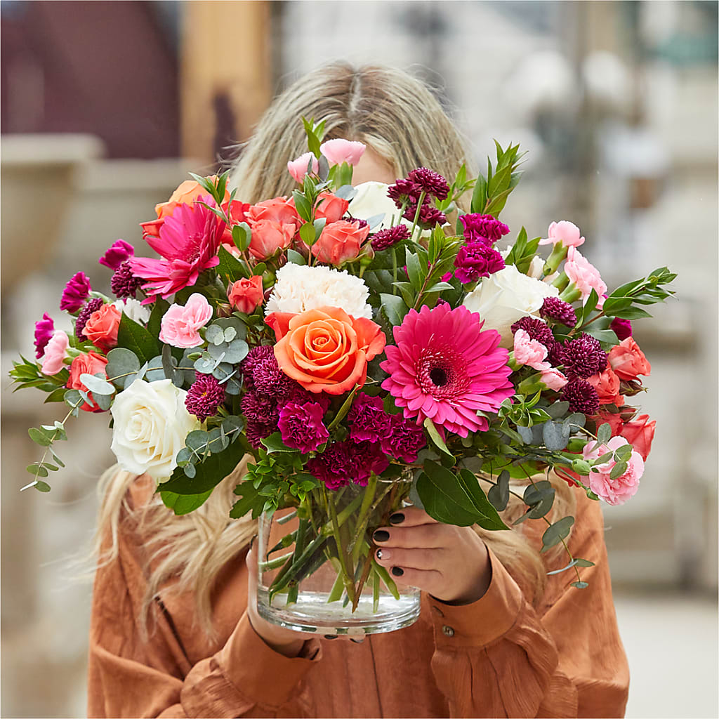 Smell the Roses Bouquet – NITA'S FLOWERS & GIFTS, Marlow OK