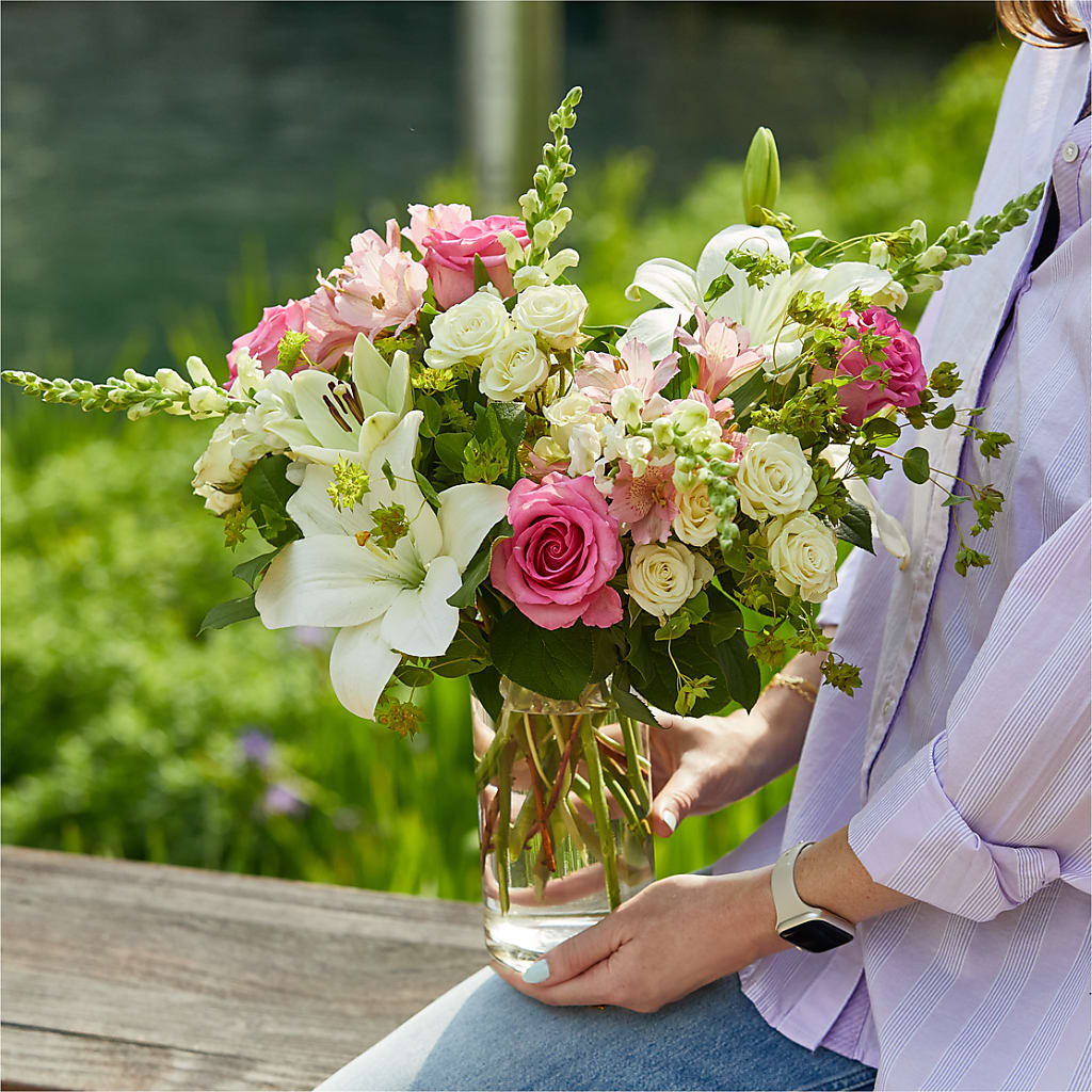 Fondly Bouquet – NITA'S FLOWERS & GIFTS, Marlow OK