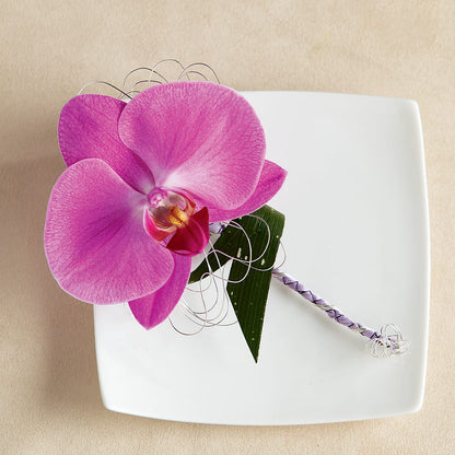 Glorious Boutonniere – NITA'S FLOWERS & GIFTS, Marlow OK